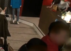 penjaga toko cantik dicucus terekam cctv toko viral